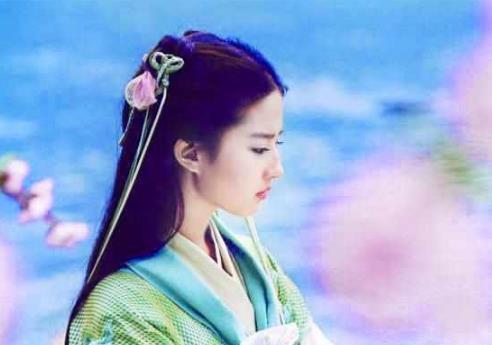 吃瓜鹅娱乐速报赵灵儿,吃瓜鹅娱乐速报中的神秘女主角